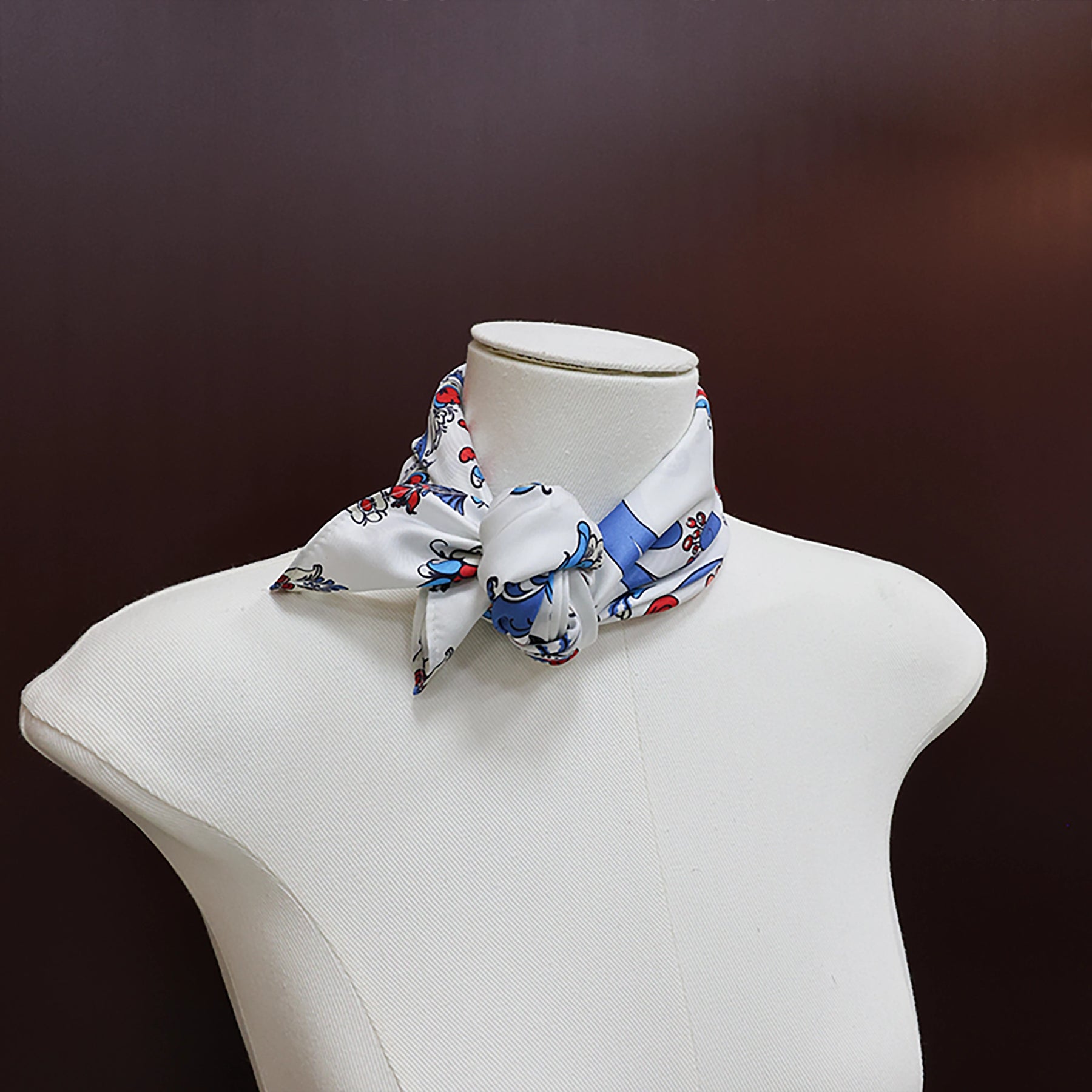Custom Printed Silk Scarf for Fashion & Brand Gifts